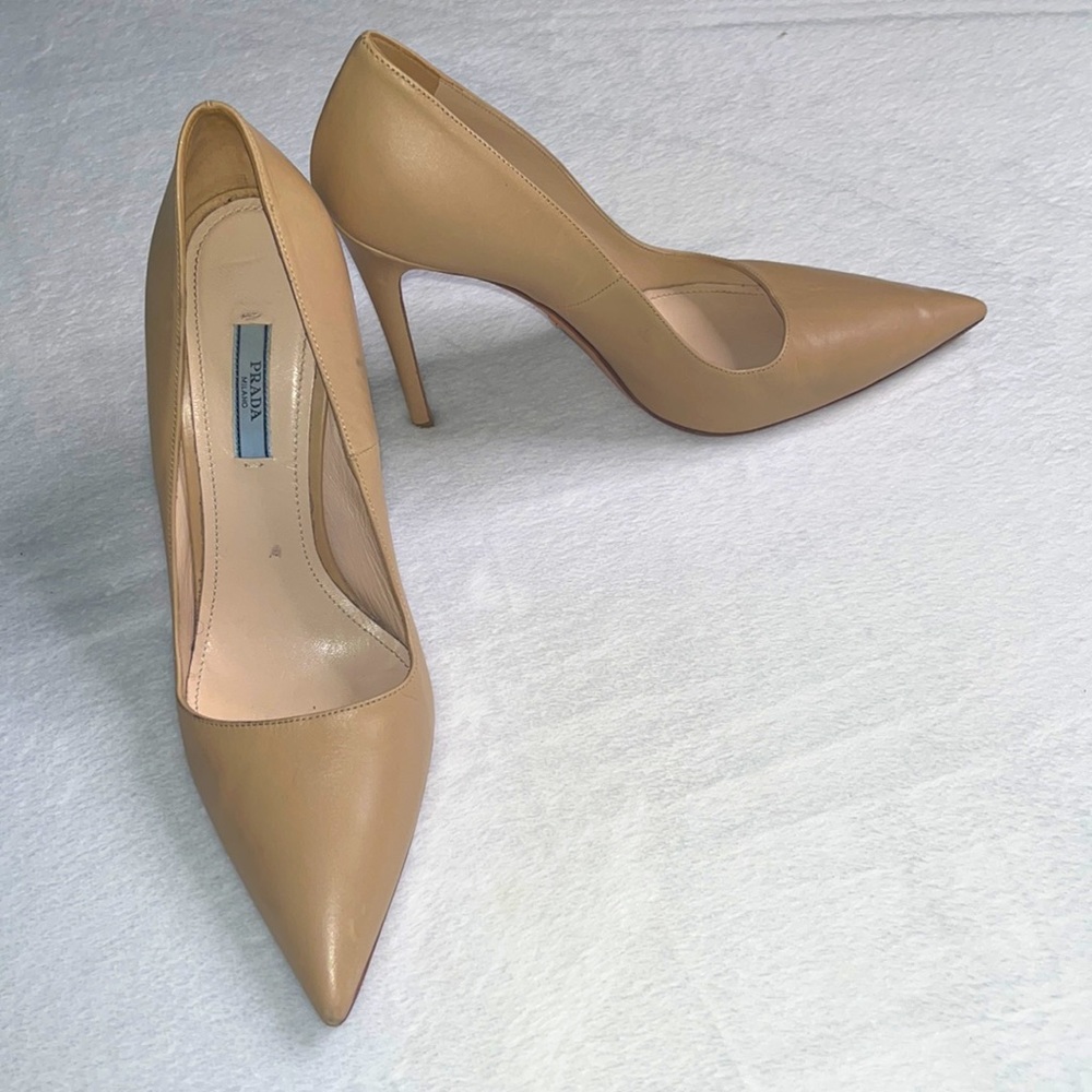 PRADA Milano nude pointed toe heels size 41